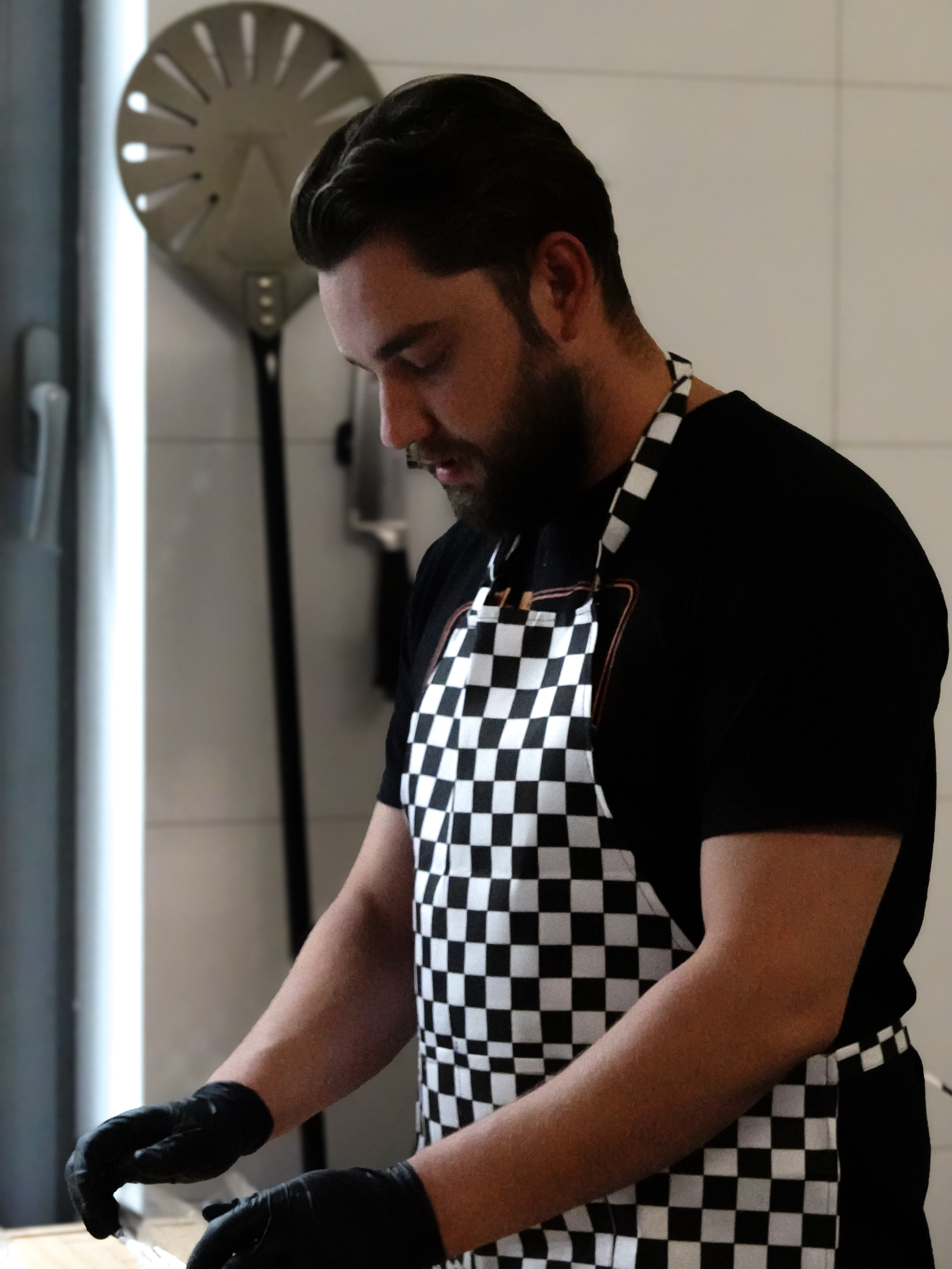 Pizzaiolo przy pracy