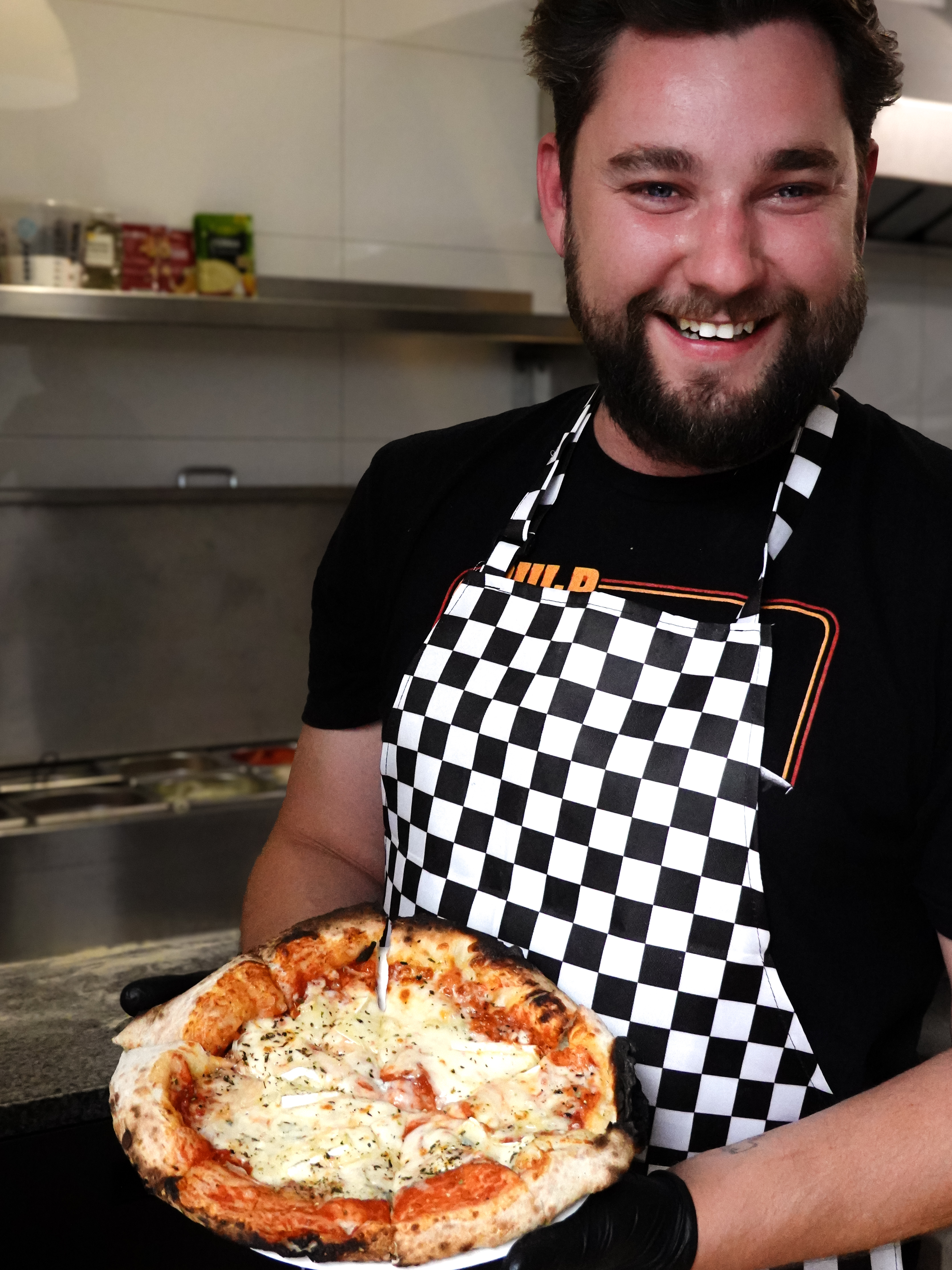 Pizzaiolo Włoska Robota przy pracy